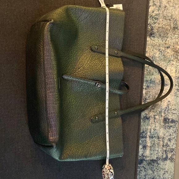 Coach | Hologram Market Tote Oil Slick Holographic Large I - Picture 6 of 11